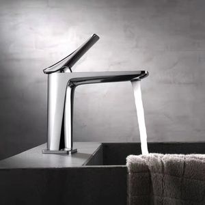 Misturador Lorenzetti LorenNeo 2875 C92 Mesa Bica Baixa P/ Lavatório Monocomando Cromado