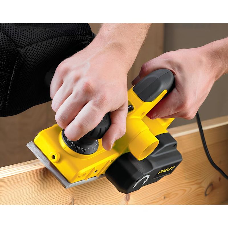 Plaina Stanley STPP7502-B2 Elétrica 750 W 220 V